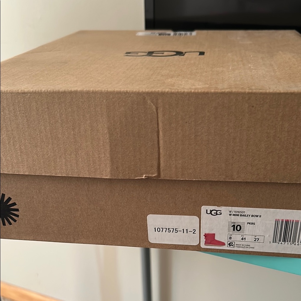 UGG Bailey Bow II Boots Packaging